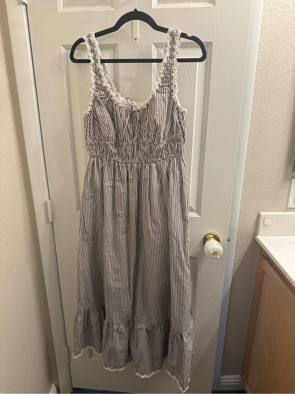 Neuflora Lisbon Dress Medium Like New Brown White Striped Midi Dress Lace Trim - Picture 2 of 4